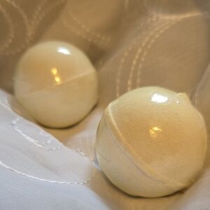 Bath Bomb Set - Coconut Vanilla Scented